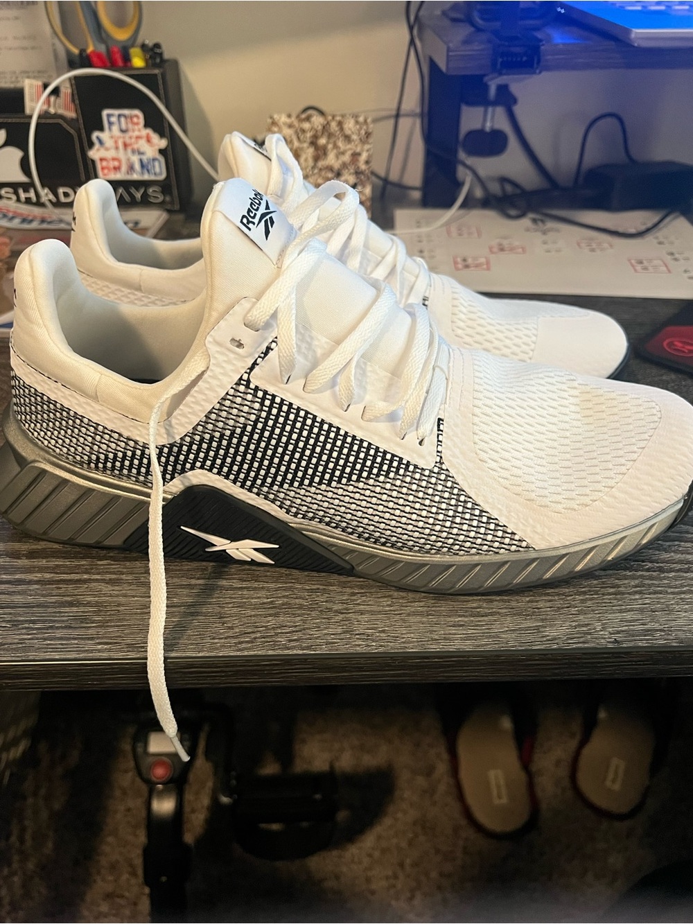 New Reebok Flash Film Men's White and Black Lightweight Training Sneakers Sz 12